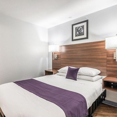 Americas Best Value Inn Searcy Buitenkant foto
