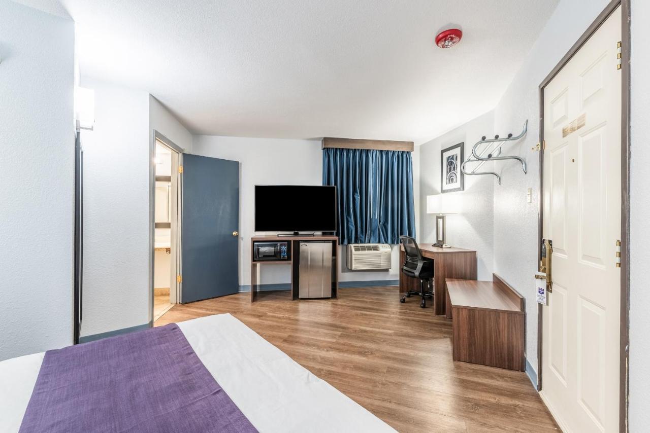 Americas Best Value Inn Searcy Buitenkant foto