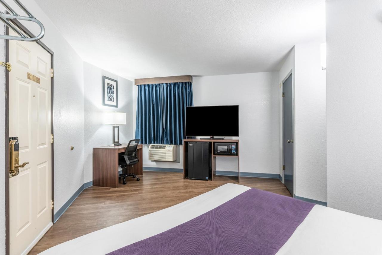 Americas Best Value Inn Searcy Buitenkant foto