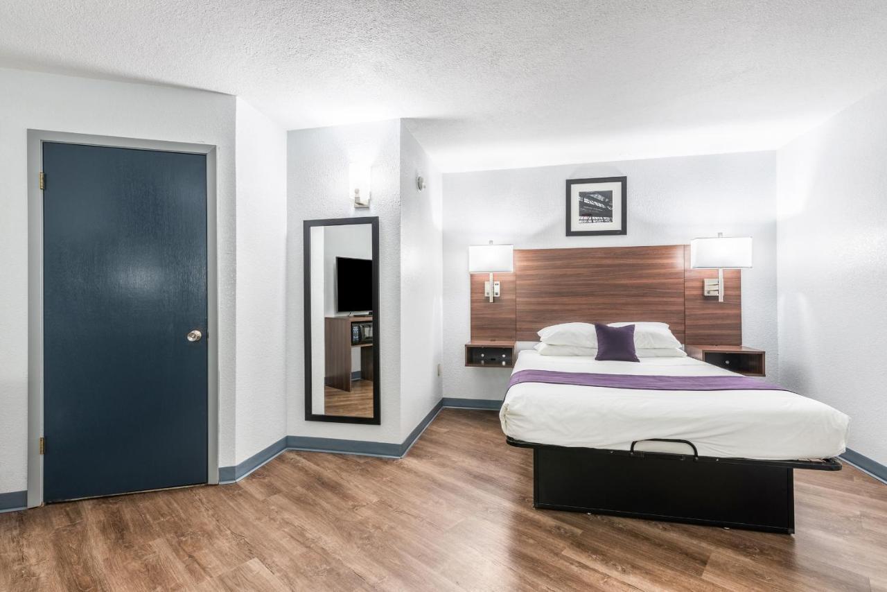 Americas Best Value Inn Searcy Buitenkant foto